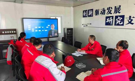 俊源石油開展生產(chǎn)系統(tǒng)班組長專項(xiàng)培訓(xùn)